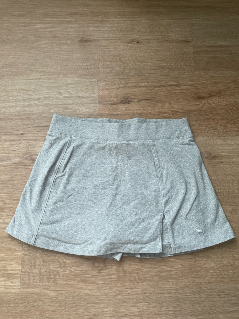 PINK Victoria's Secret Light Gray Athletic Skort